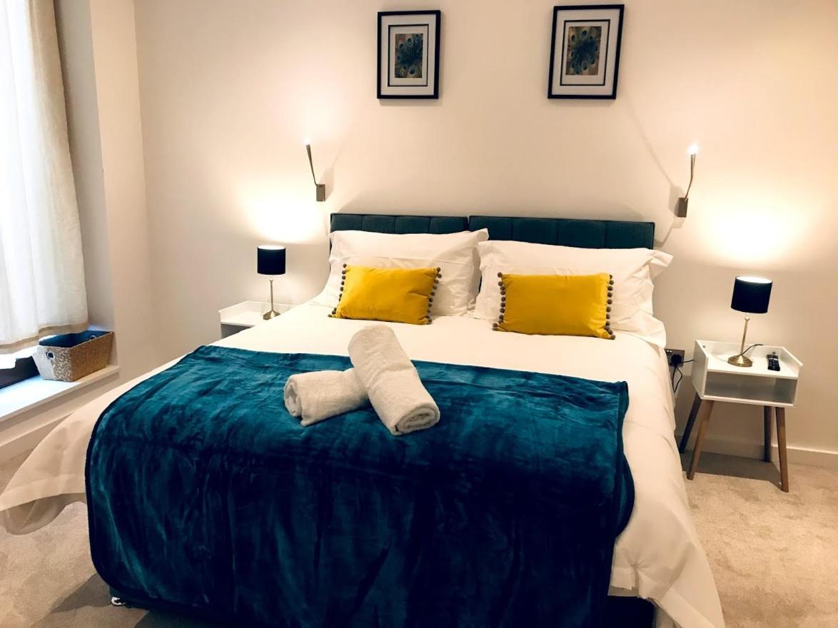 Maplewood Luxurious One-Bed Flat With Free Parking Hotel St Albans ภายนอก รูปภาพ