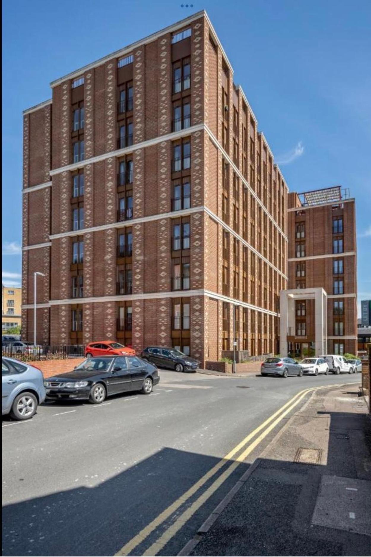 Maplewood Luxurious One-Bed Flat With Free Parking Hotel St Albans ภายนอก รูปภาพ